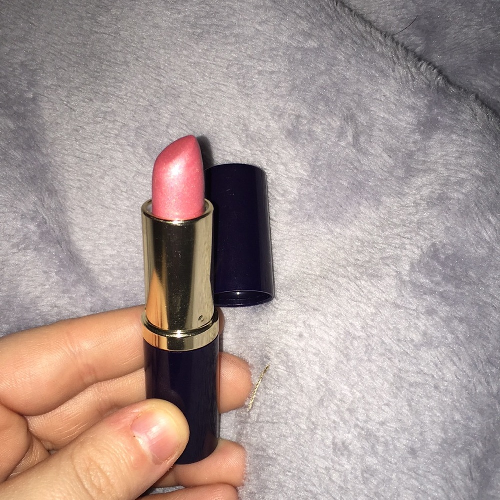Estée Lauder lipstick